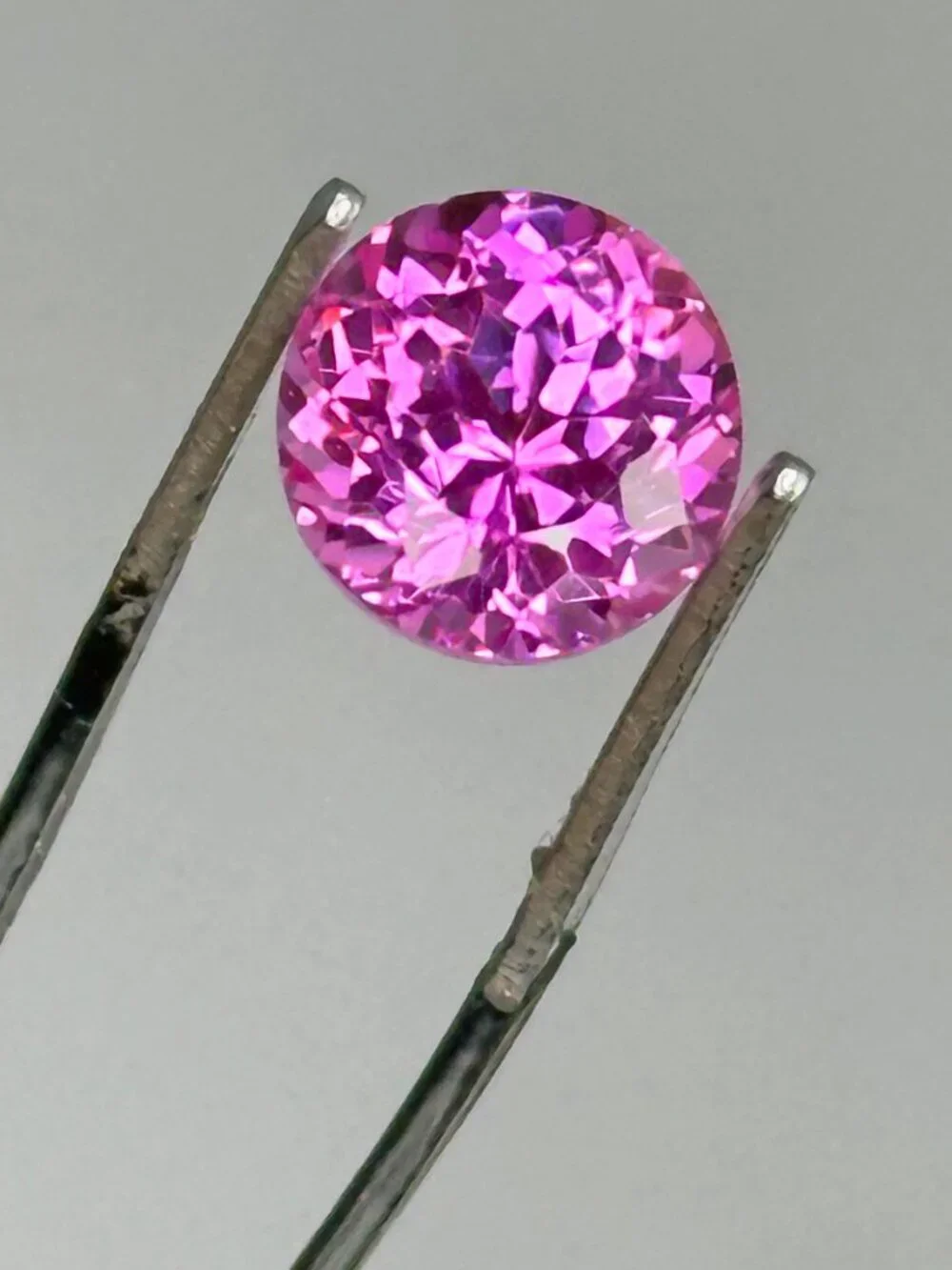 Certified Excellent Round Pink RUBY - Picture 9 of 14
